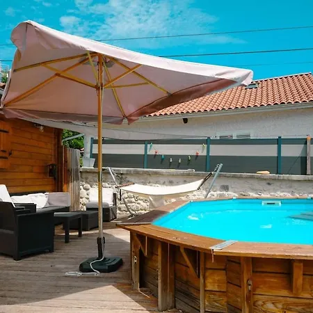 Petit Avec Piscine Privee Lumbin